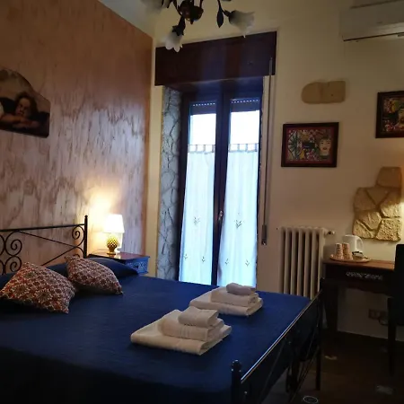Del Centro فندق مبيت وإفطار