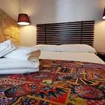 Del Centro إينّا