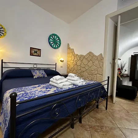 Del Centro 3*