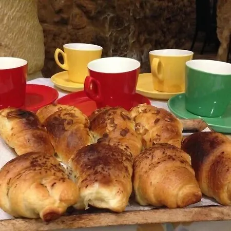 Del Centro Couette-café