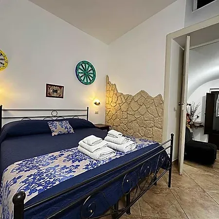 Del Centro فندق مبيت وإفطار