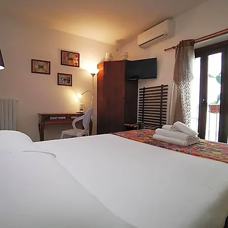 Del Centro 3*