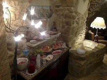 Del Centro إينّا