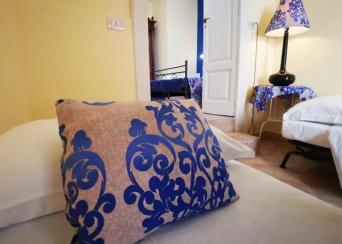 Del Centro 住宿加早餐酒店 恩纳