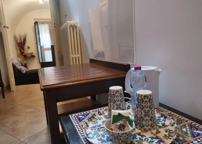 Del Centro 住宿加早餐酒店 恩纳